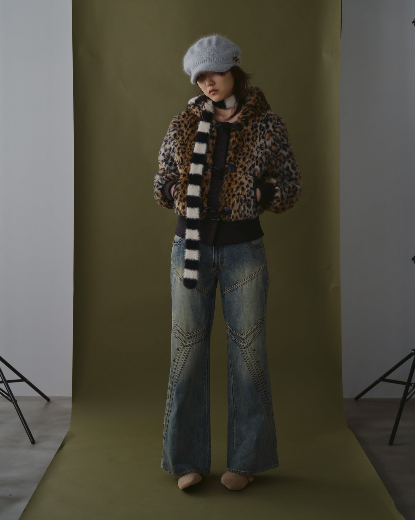 STUDS LOOSE DENIM