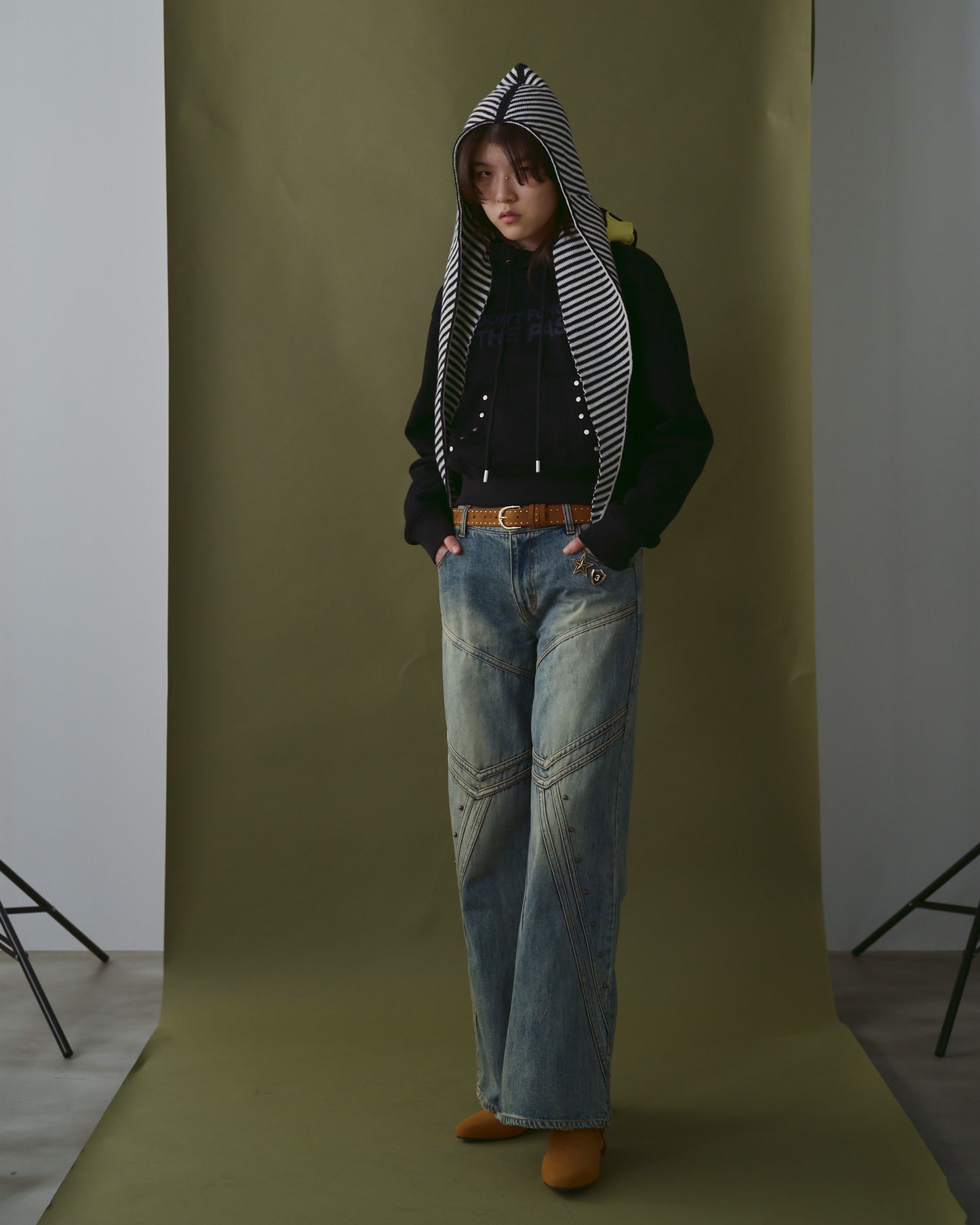 STUDS LOOSE DENIM