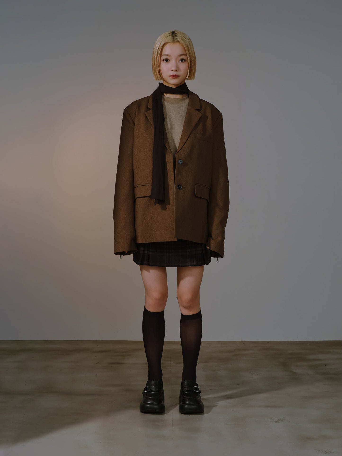 BACK ZIP TAILORED JACKET