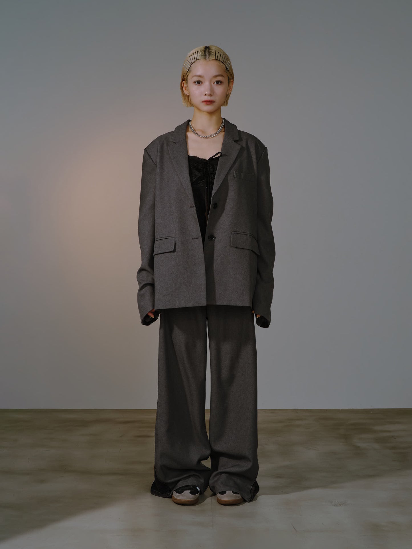 BACK ZIP TAILORED JACKET