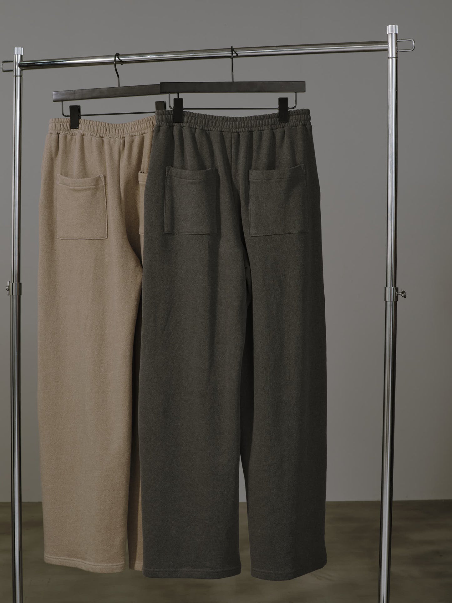 PINTUCK FRONT ZIP SWEAT PANTS