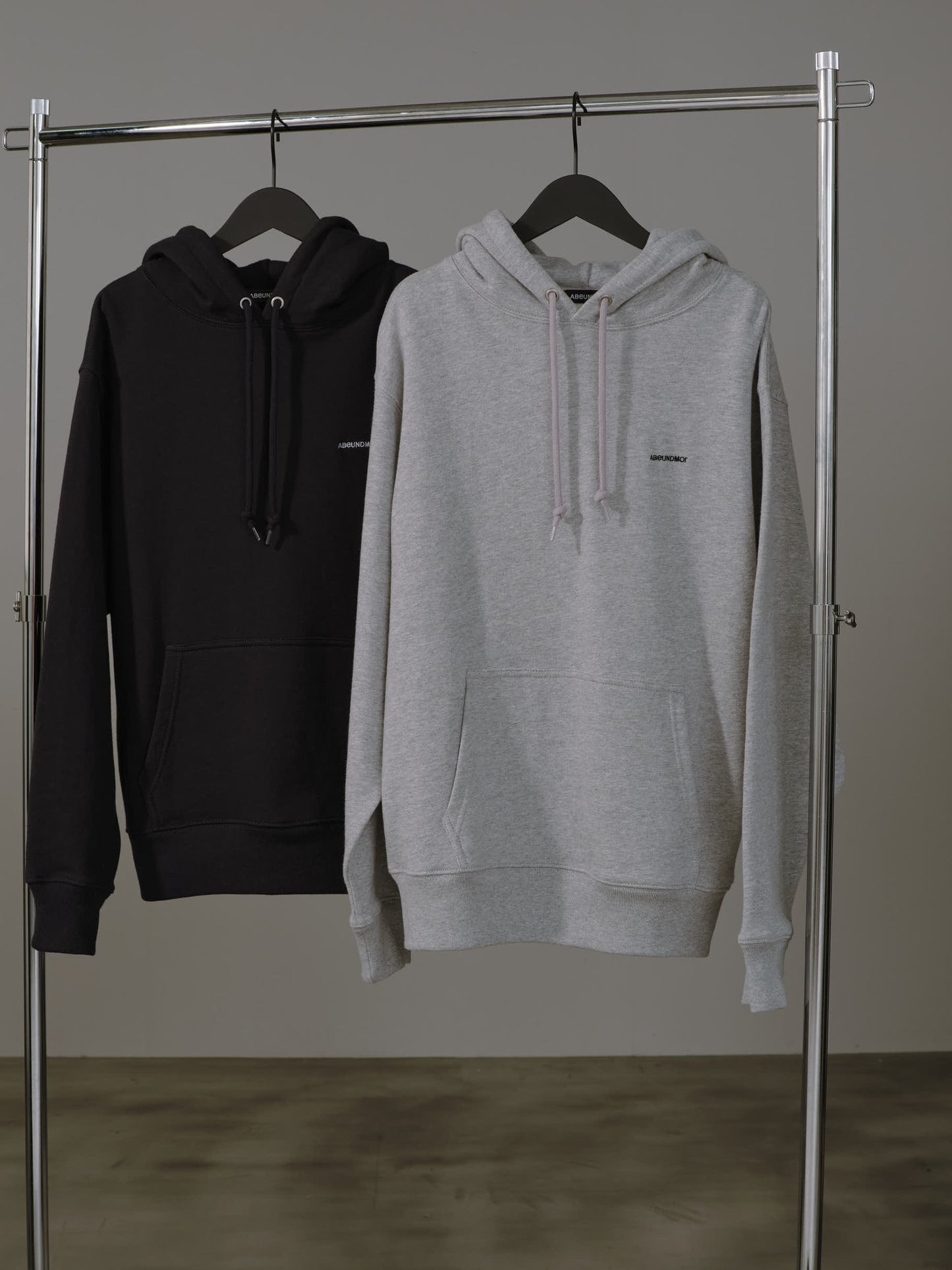 ABEUNDMOR LOGO HOODIE