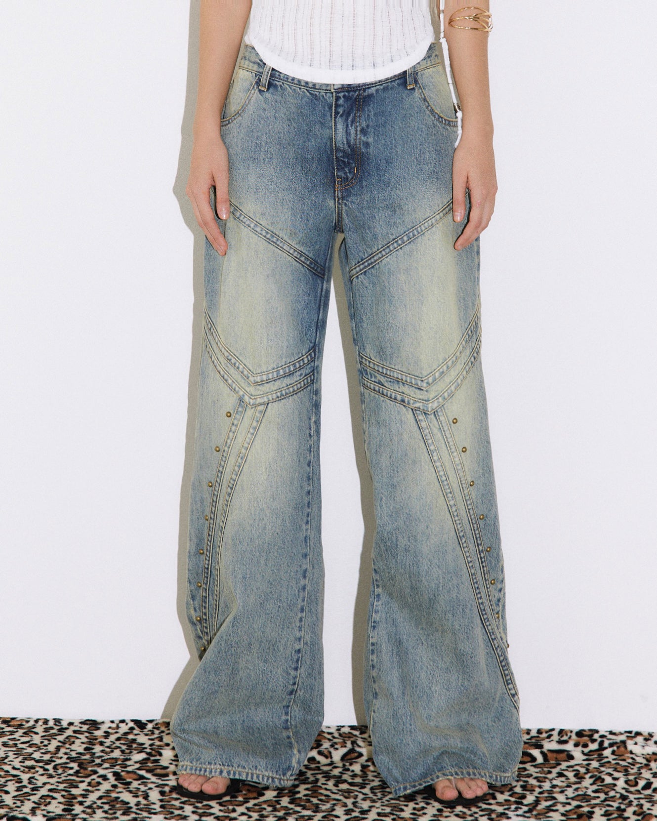 STUDS LOOSE DENIM