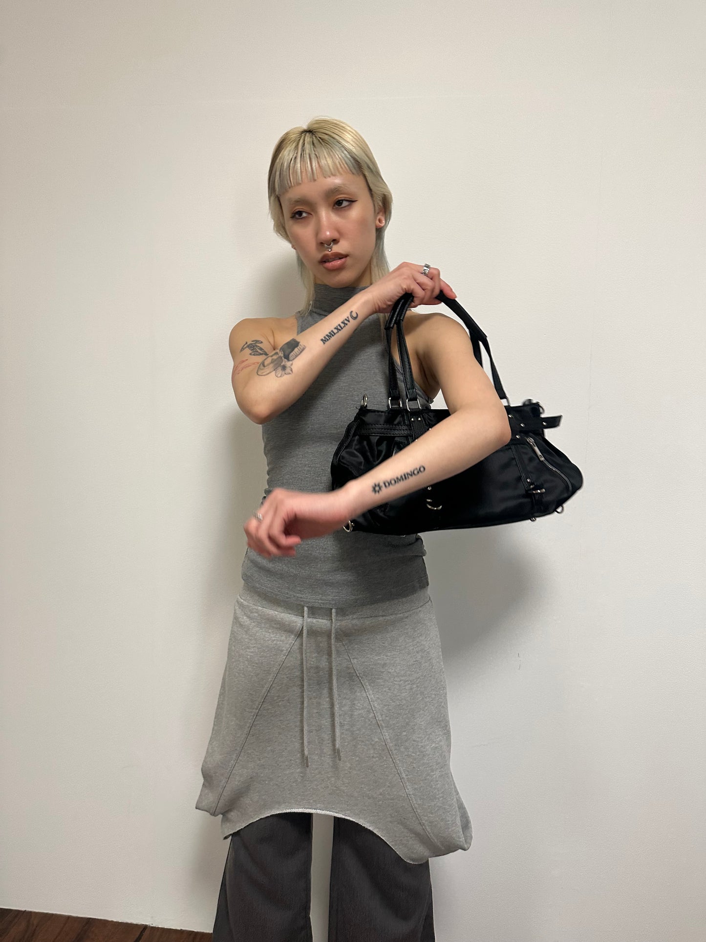 BLACK BELT SHOULDER BAG