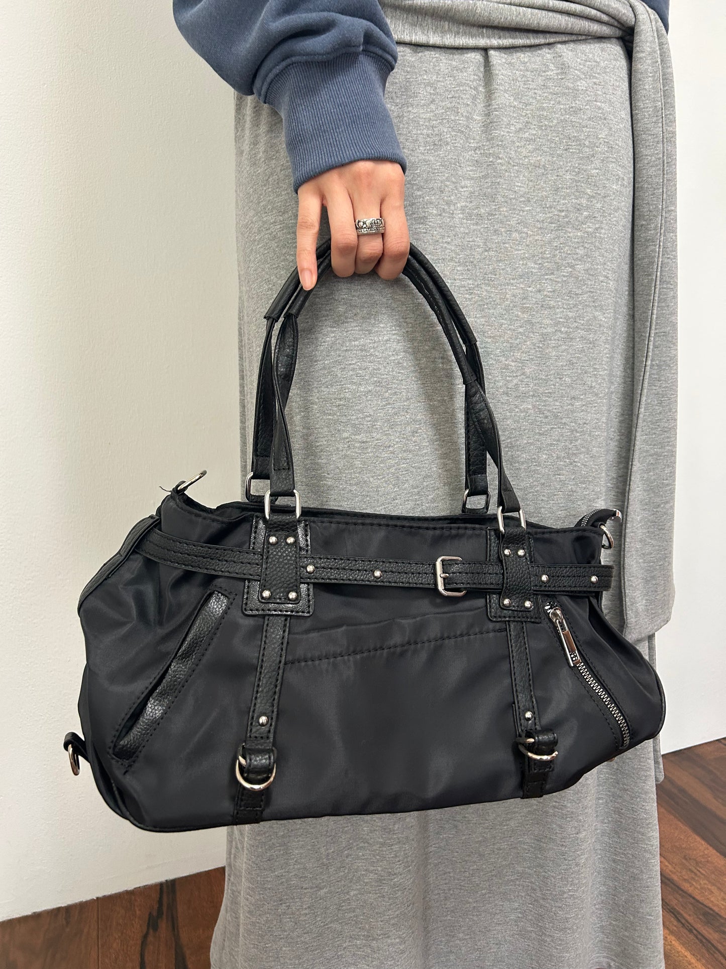 BLACK BELT SHOULDER BAG