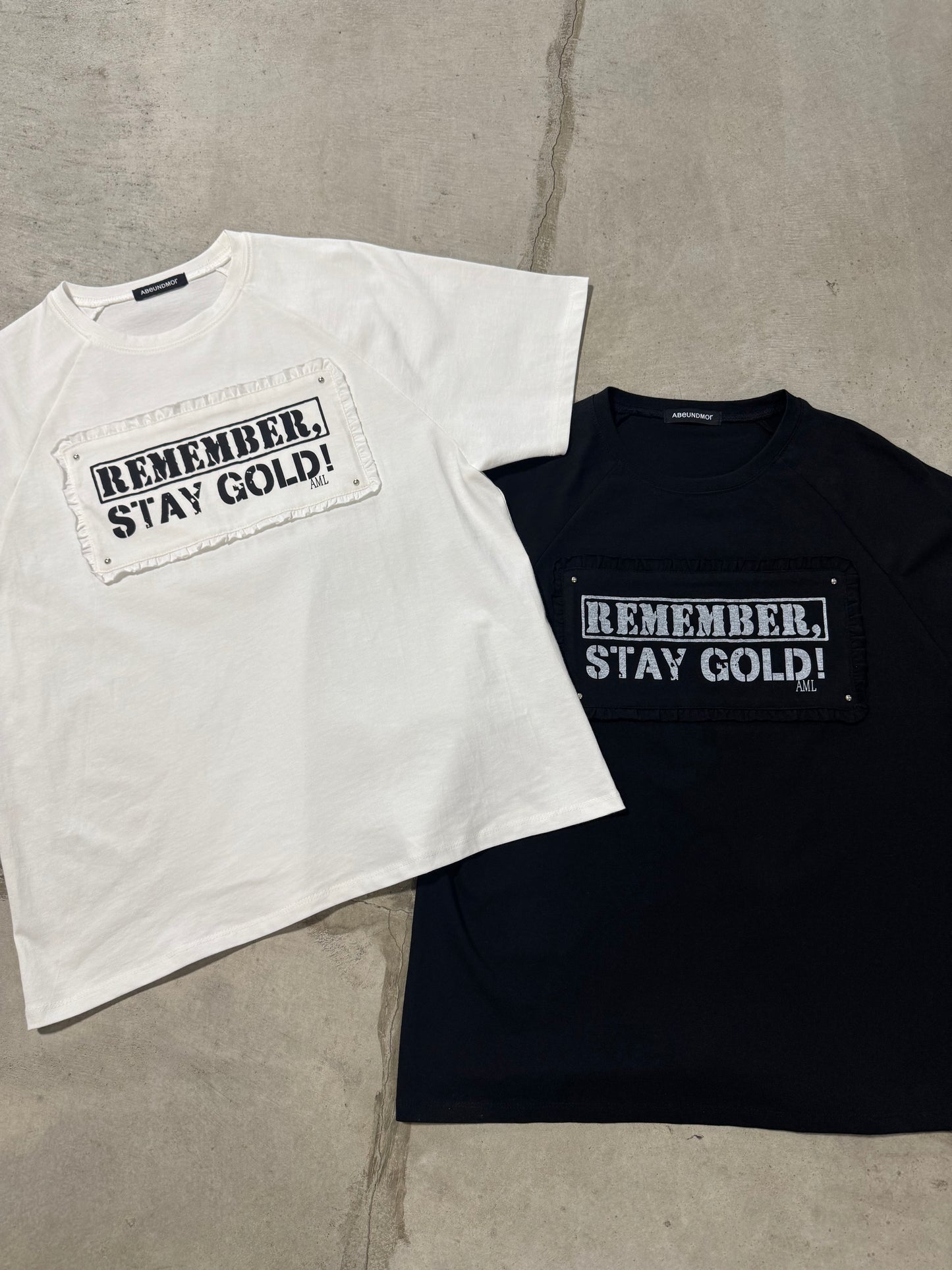 STAY GOLD OVER TEE【BLACK】