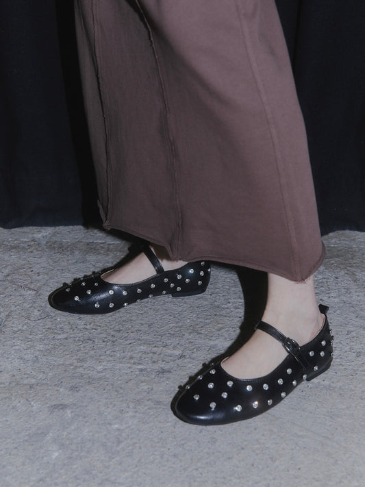 STUDS FLAT SHOES